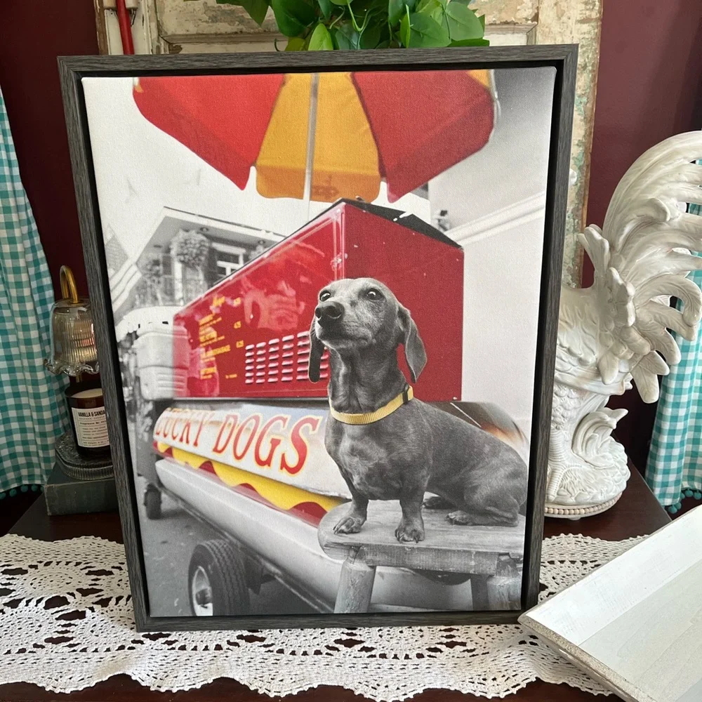 Dachshund Uniek Framed Canvas Art